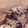 04 - Českoslovenští vojáci na obranném perimetru obleženého Tobruku. (foto Archiv ČsOL)