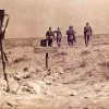 11 - Během obrany tobrucké pevnosti padlo v boji pět příslušníků československého praporu. Jejich ostatky leží v horké africké půdě dodnes. (foto Archiv ČsOL)