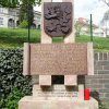 Několik zastavení u pomníků Pražského povstání na Praze 8 a 9
