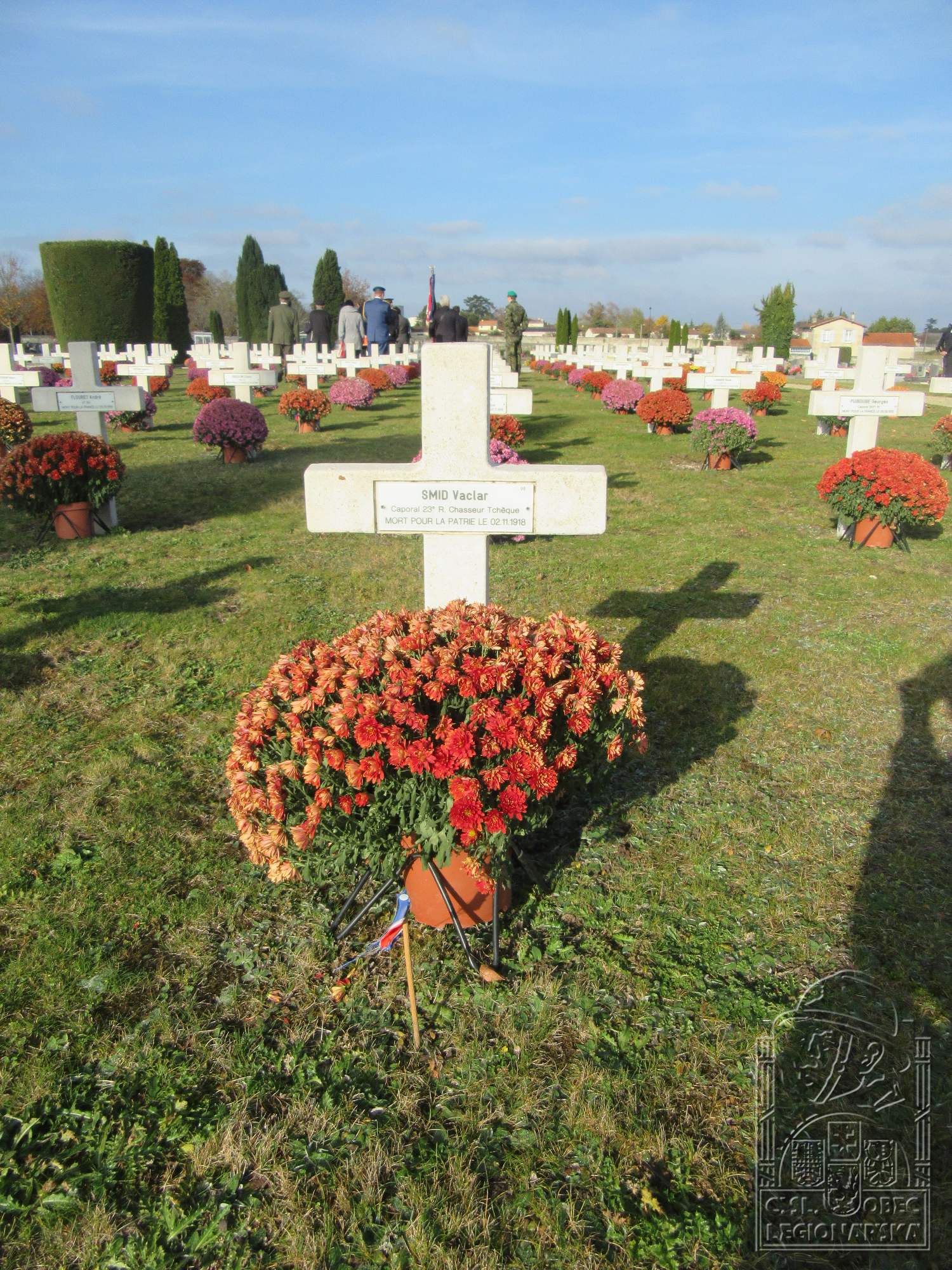 Hrob Václava Šmída na hřbitově v Cognacu (107272.02)
