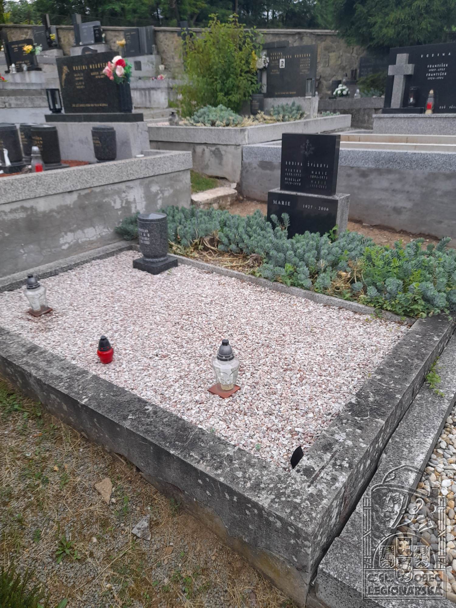 Hrob v Rájci-Jestřebí (108403.800)