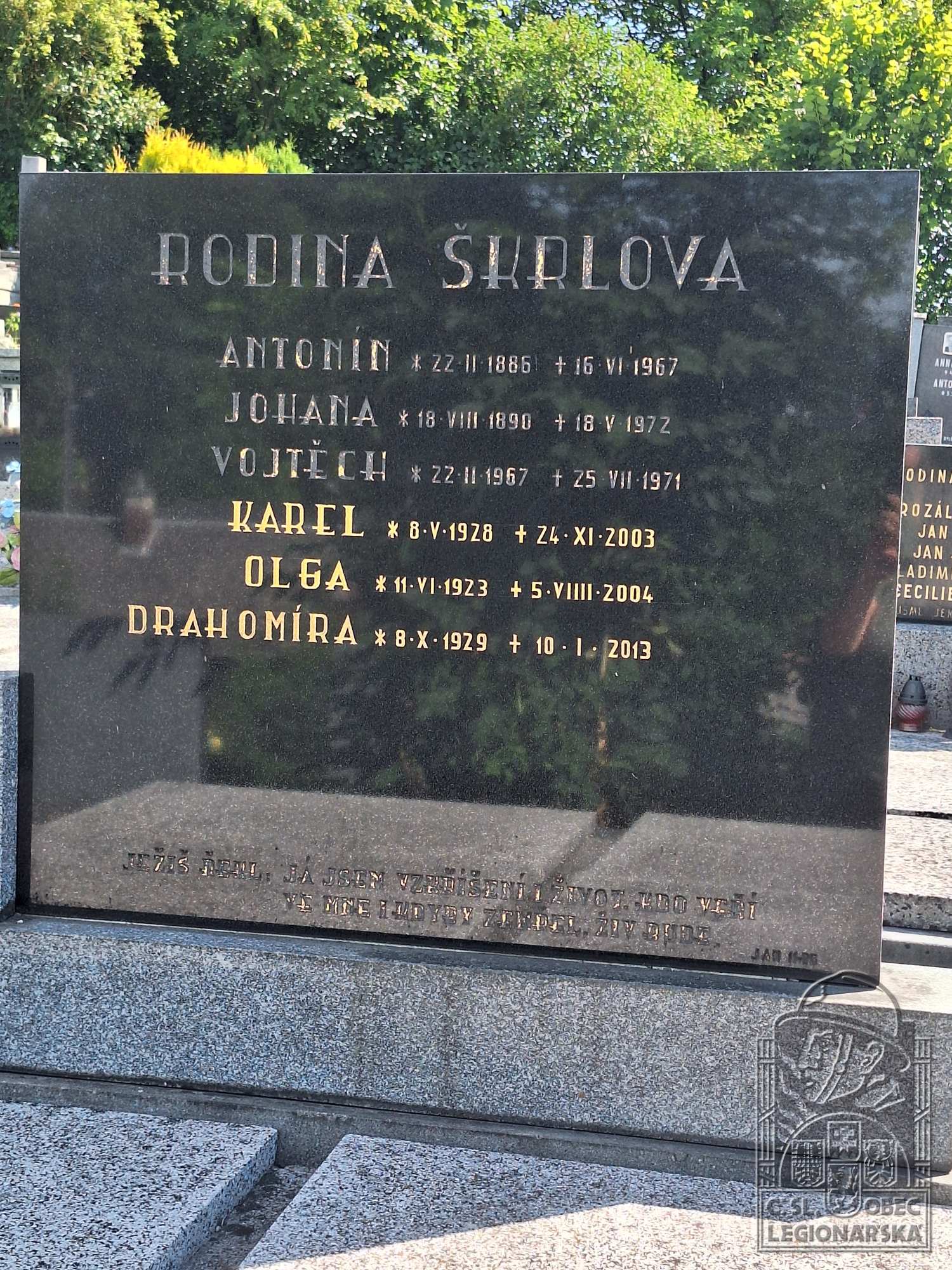 Hrob Antonína Škrly v Hošťálkové (109990.800)