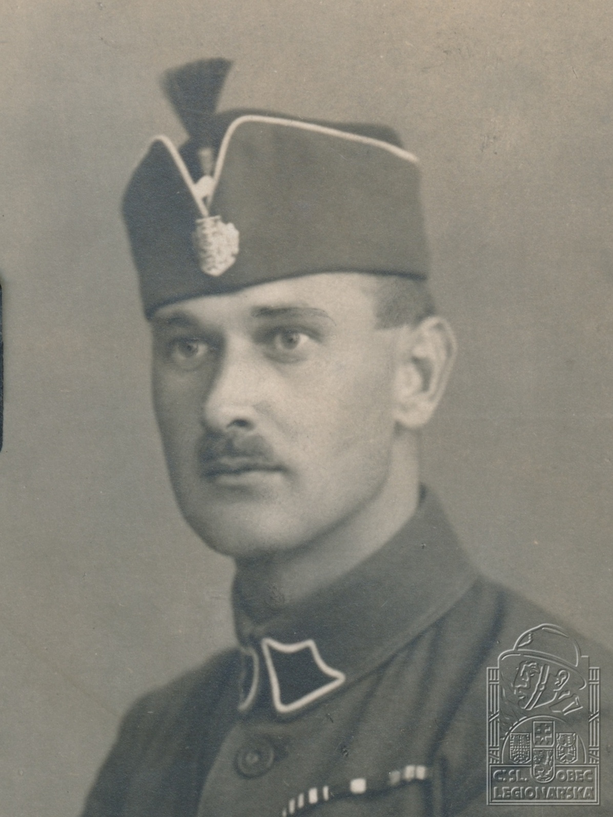 Tkaný František (122736.003)