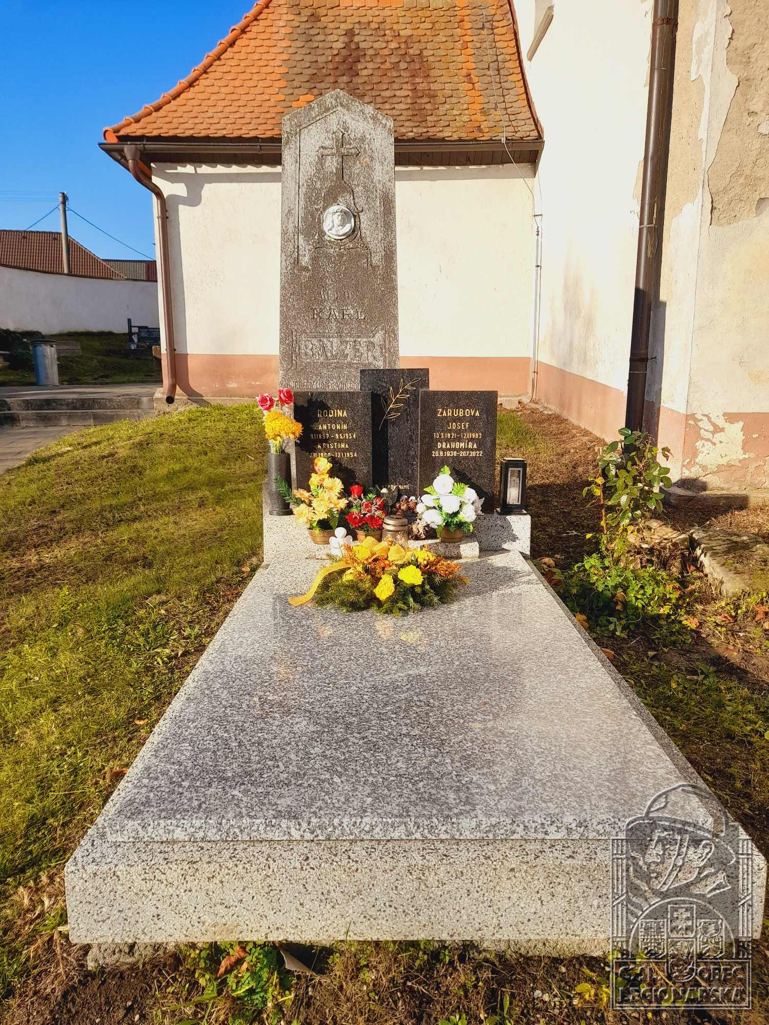 Hrob v Baníně (126538.800)