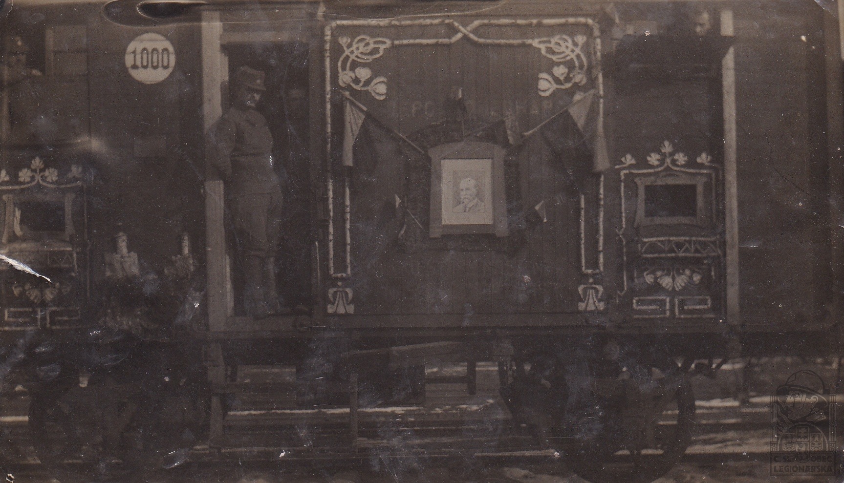 Momentka z magistrály, zdobení vagonu (136761.021)