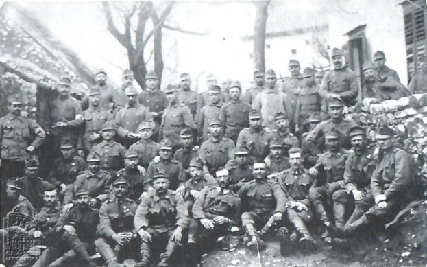 Bunček 2. zprava dolu Kniha Malženice 1113-2013 str.68