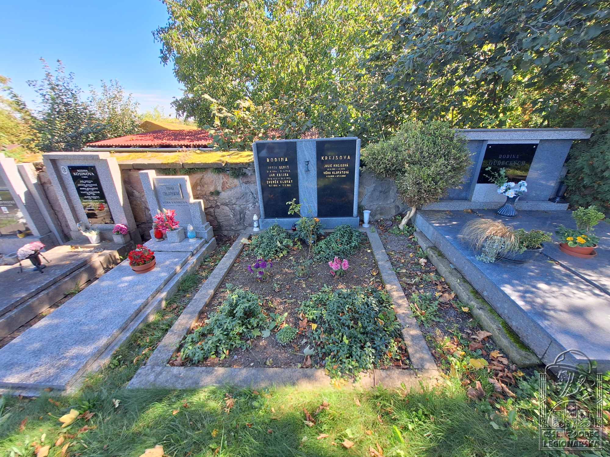 Hrob v Proseči u Skutče