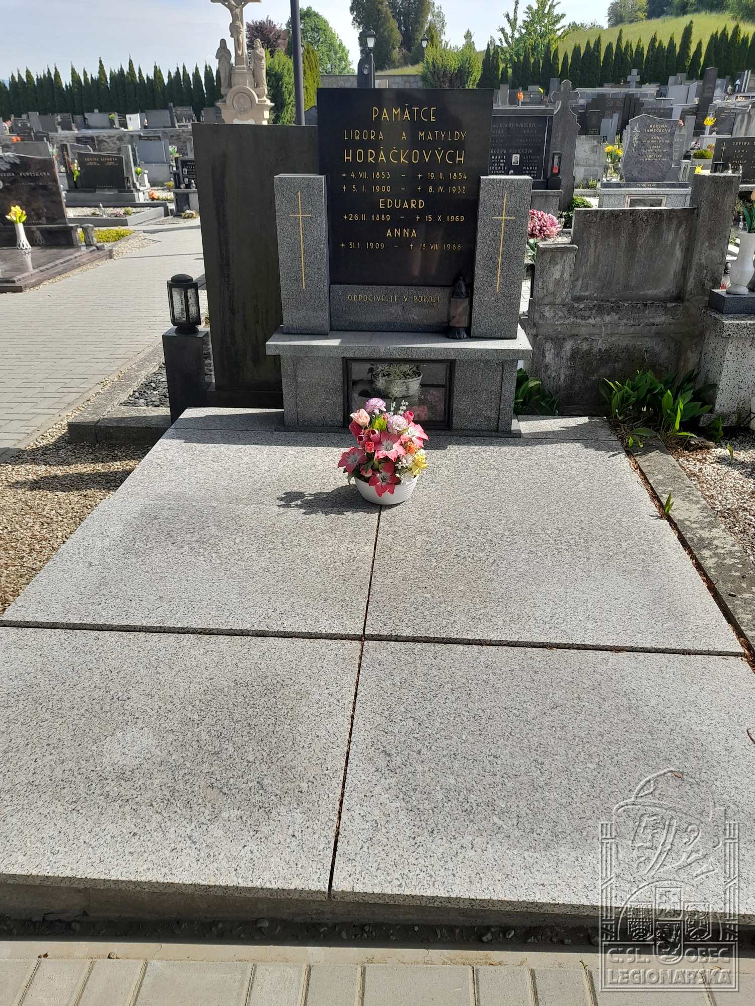 Hrob Dolní Studénky (24377.500)