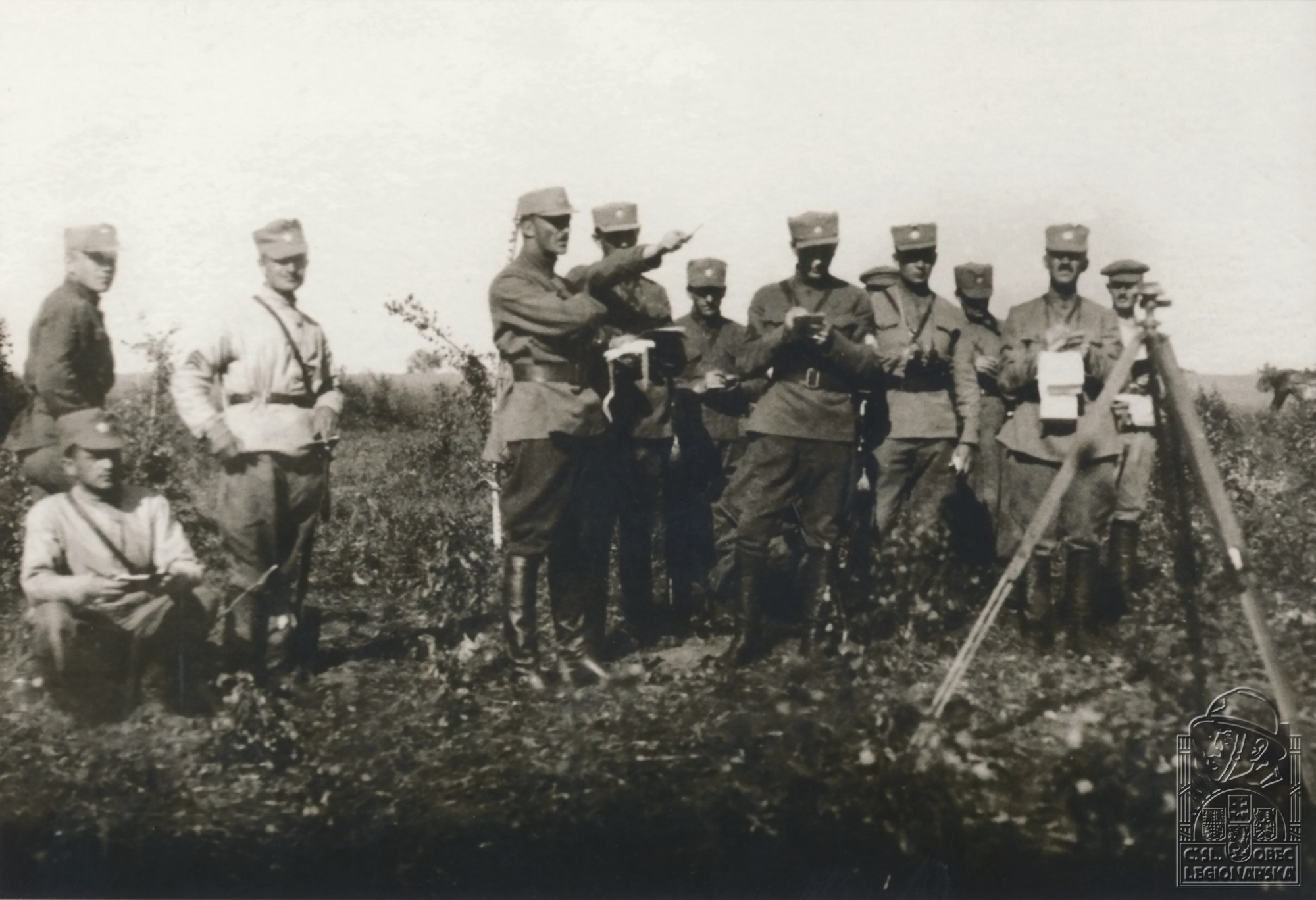 1. těžký divizion, Irkutsk, srpen 1919, Jan Hudeček 2. zprava br. Jiří Hudeček 4. zleva (VÚA) (25244.003)