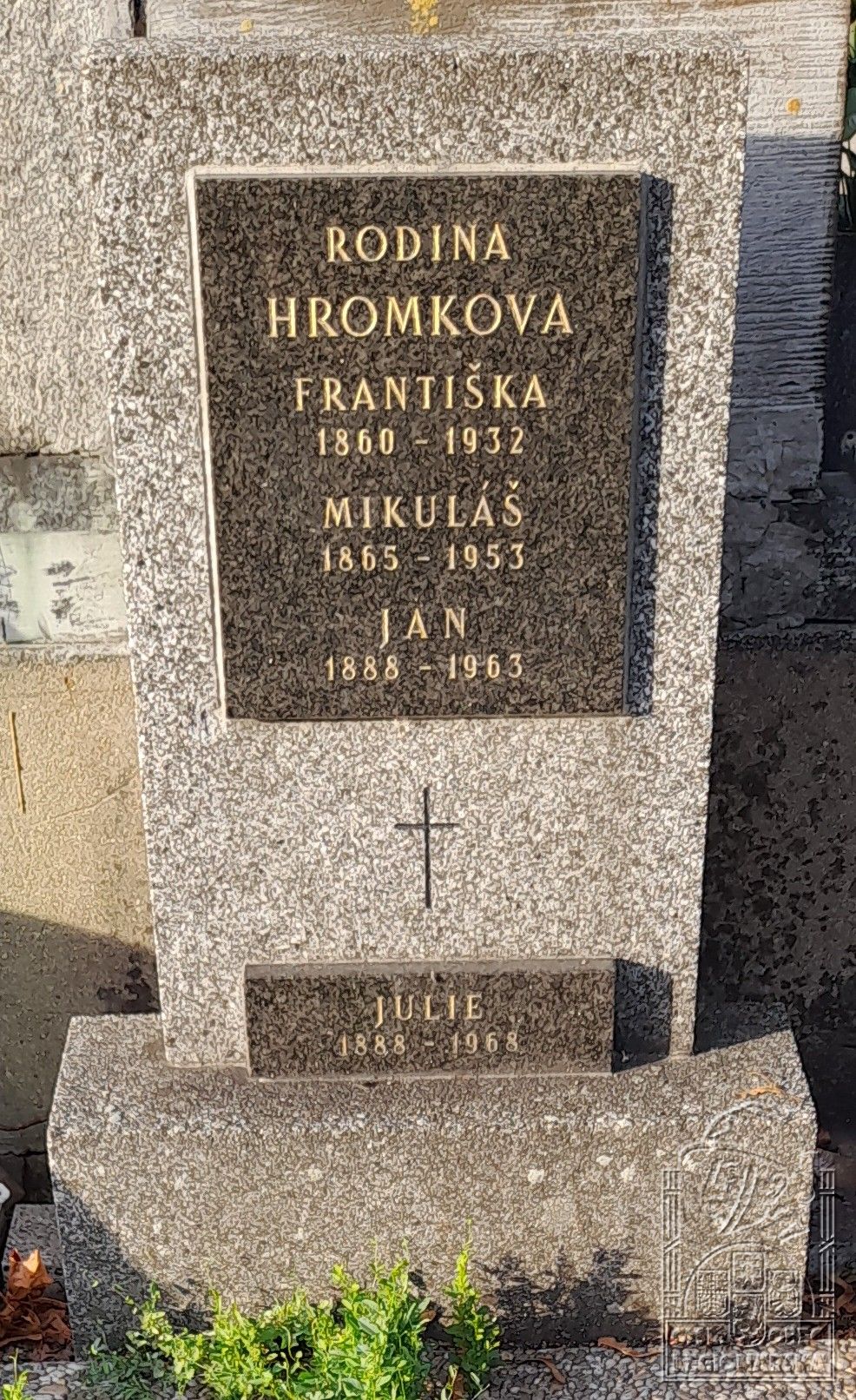 Brno-Slatina, skupina 1, hrob č. 331
