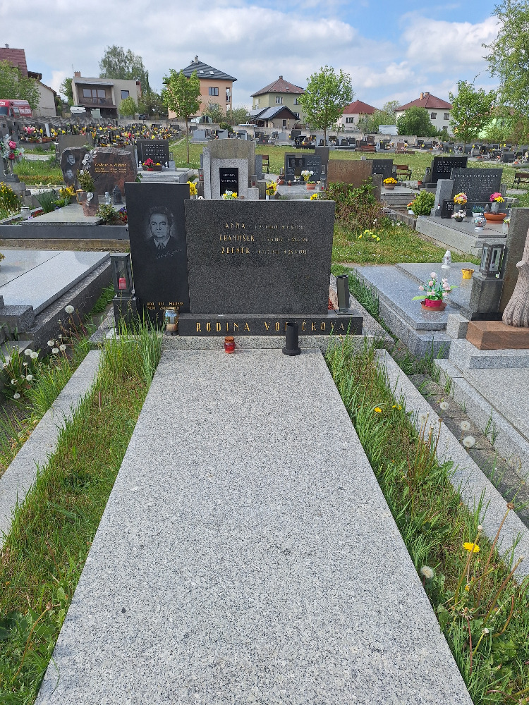 Hrob ve Světlé nad Sázavou (38933.800)