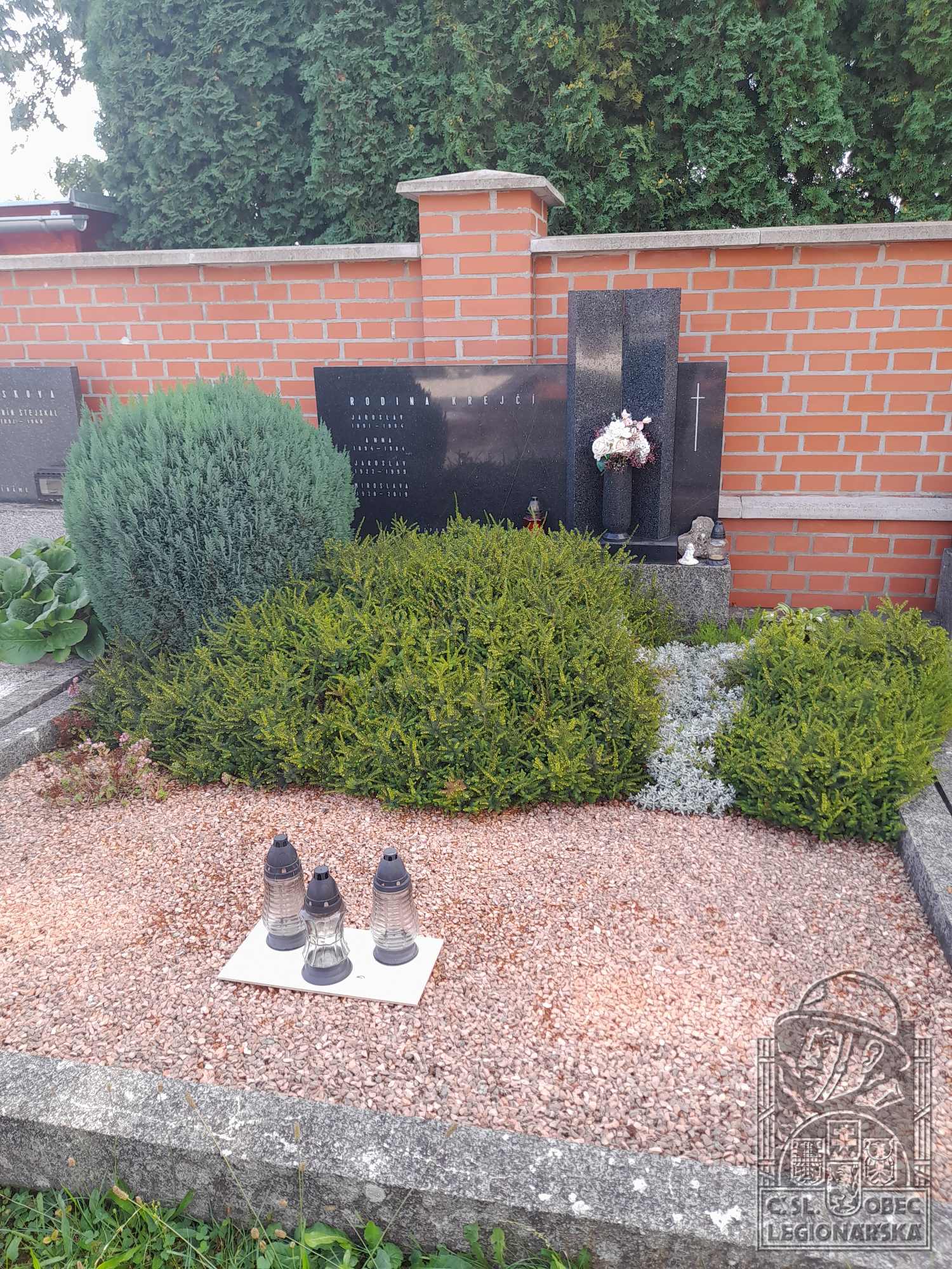 Hrob v Bořitově (40315.800)