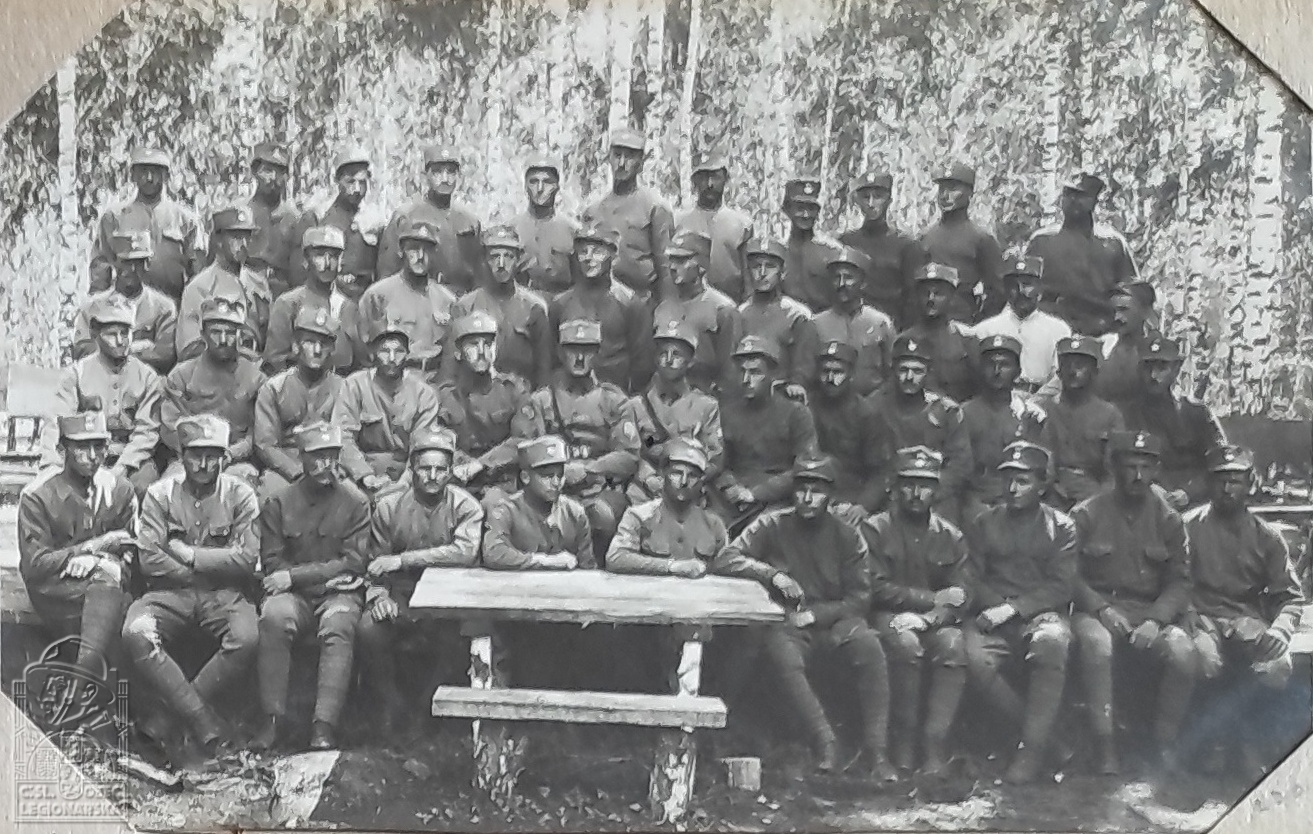 První půlrota 7. pluku 5. roty Kapitán Merta označen křížkem, střed (57824.010)