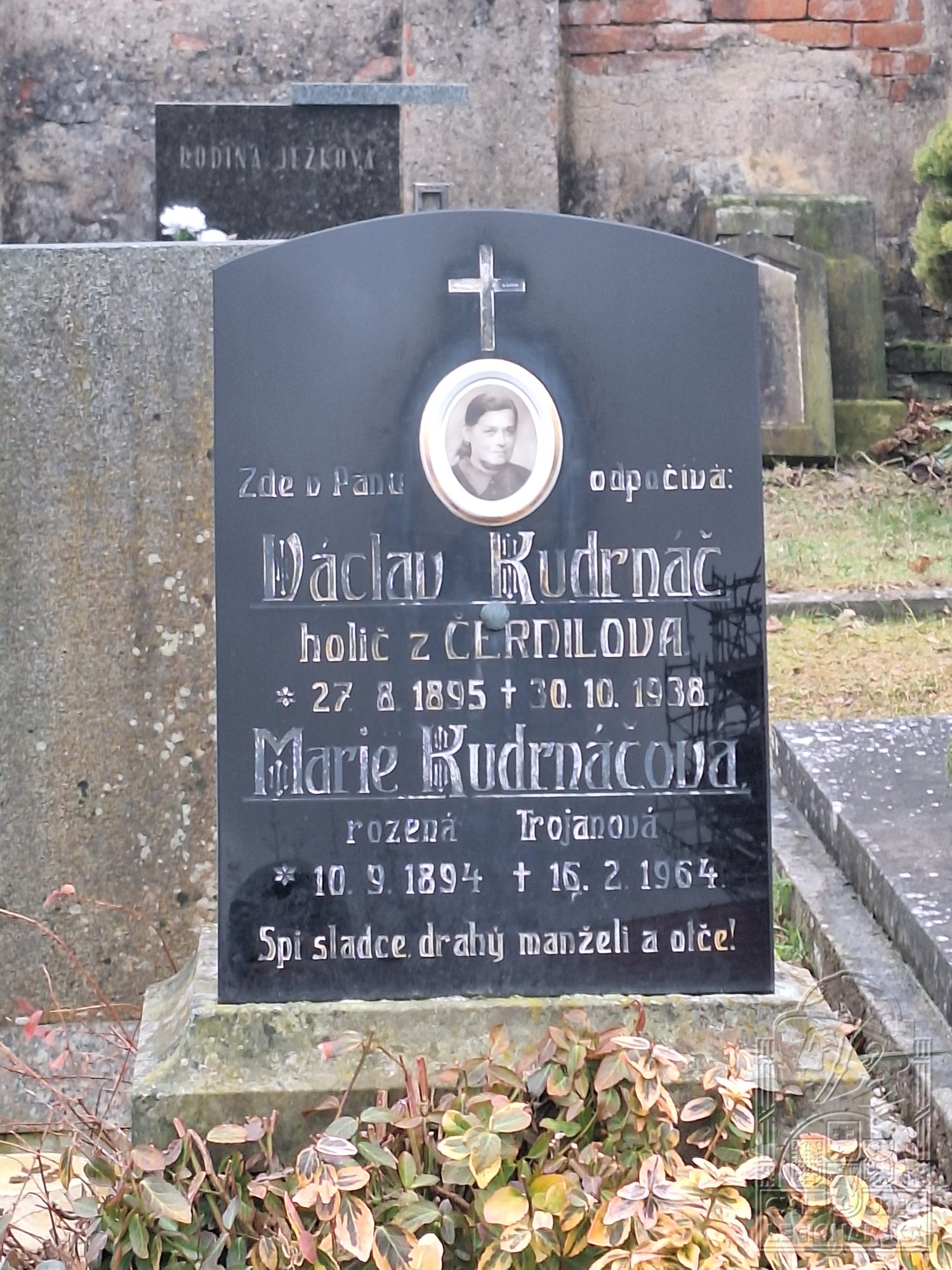 Hrob Černilov (65930.500)