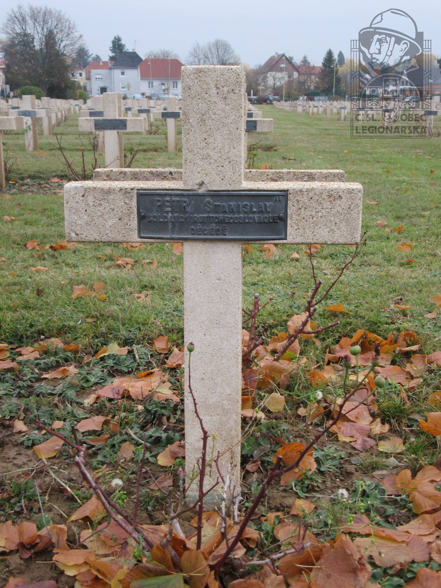 Hrob Stanislava Petra na vojenském hřbitově v Cernay (77300.02)
