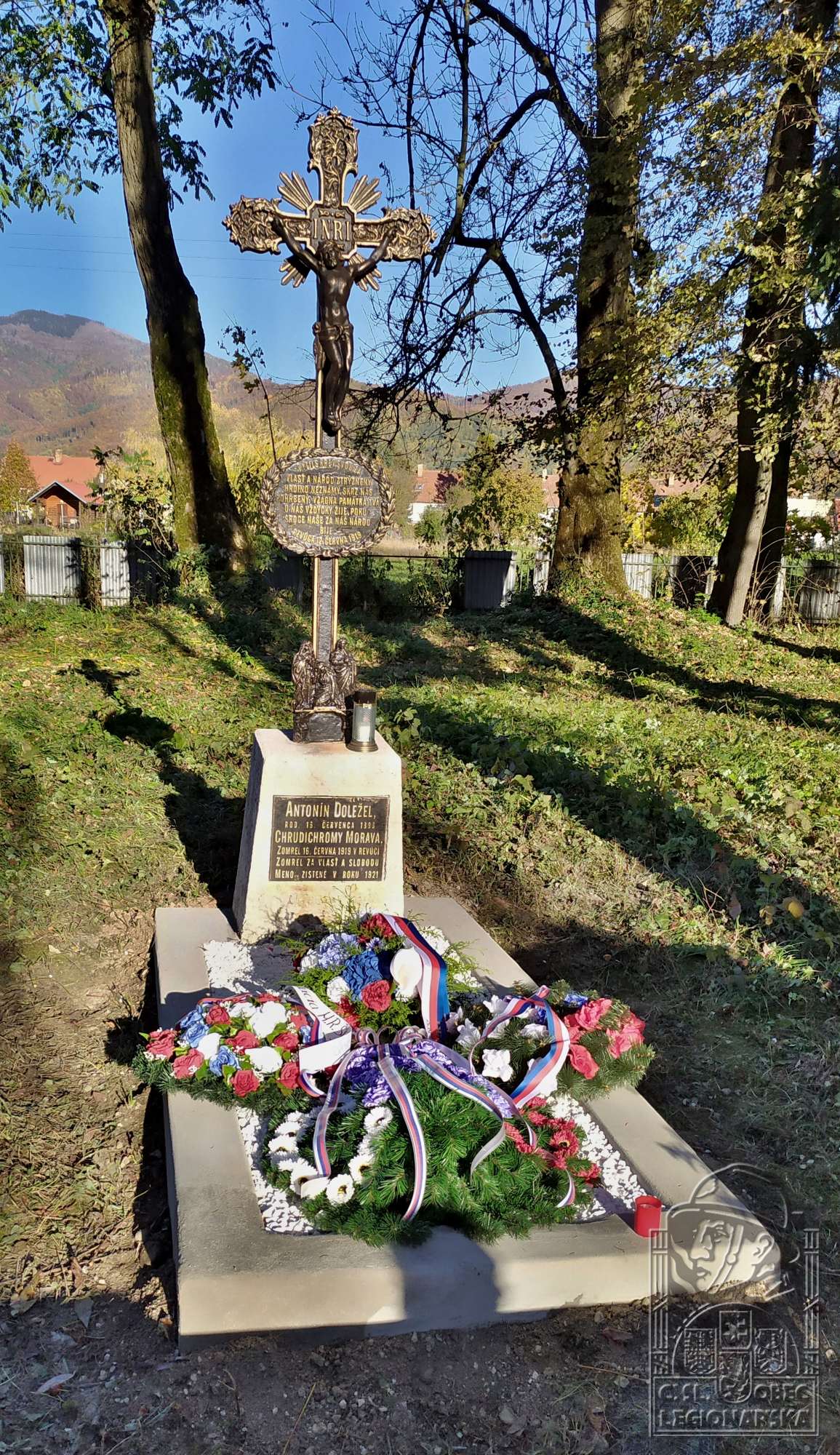 Hrob, Velká Revúca (8220.600)