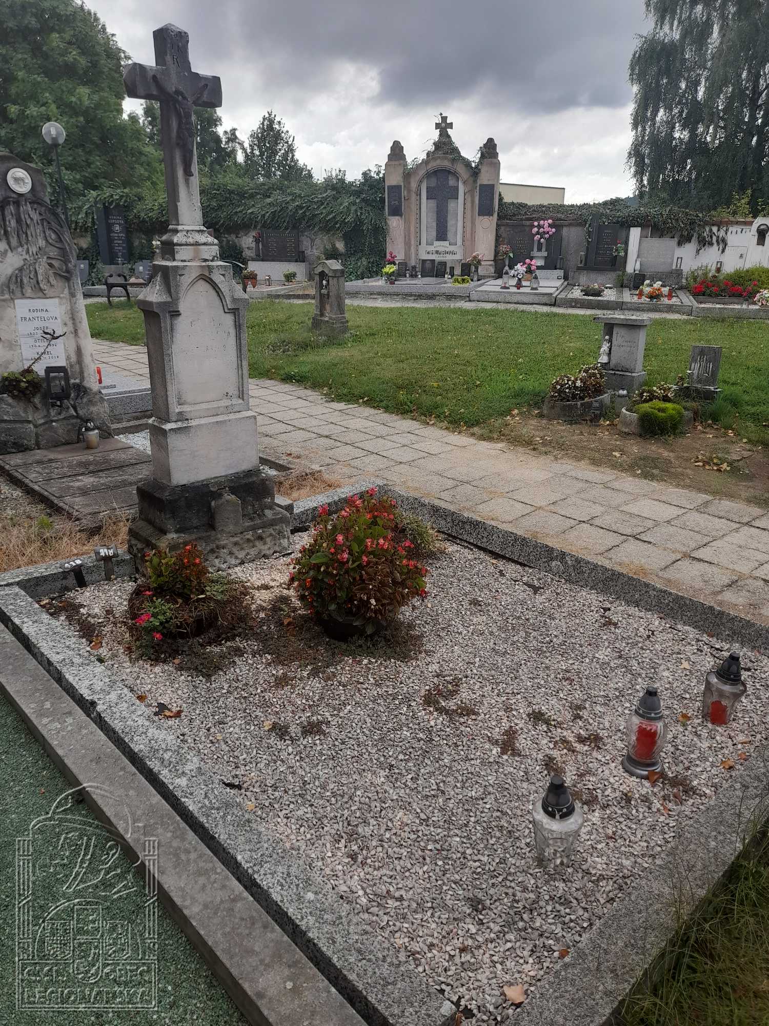 Hrob rodiny Doleželových, Bořitov (8287.500)