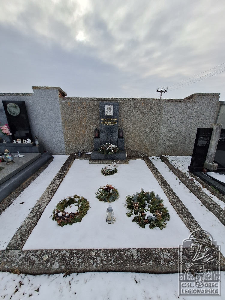 Hrob v Chroustovicích (84841.800)