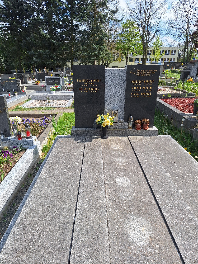 Hrob ve Světlé nad Sázavou (85265.800)
