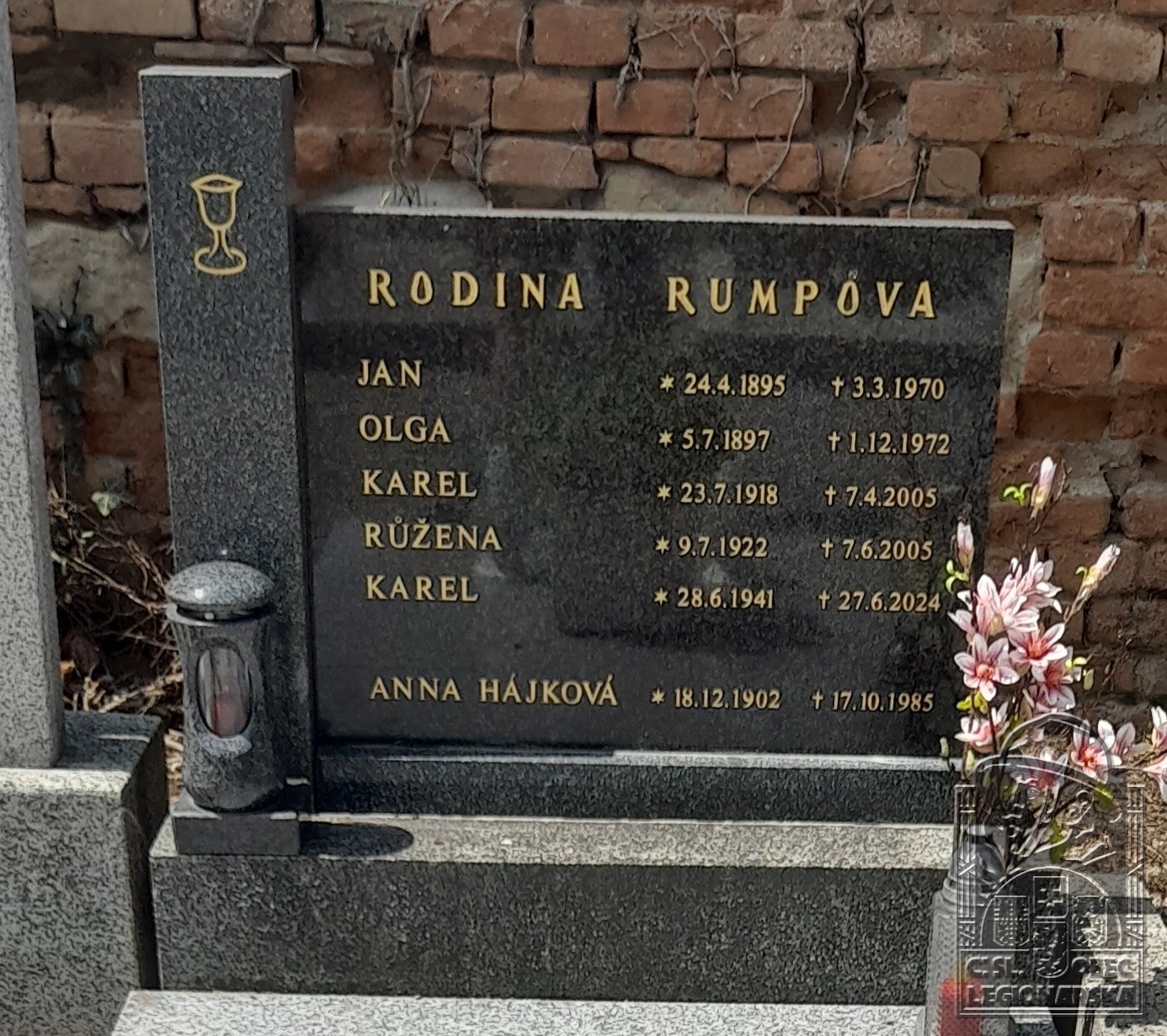 Hrob ve Slavkově u Brna (92126.800)