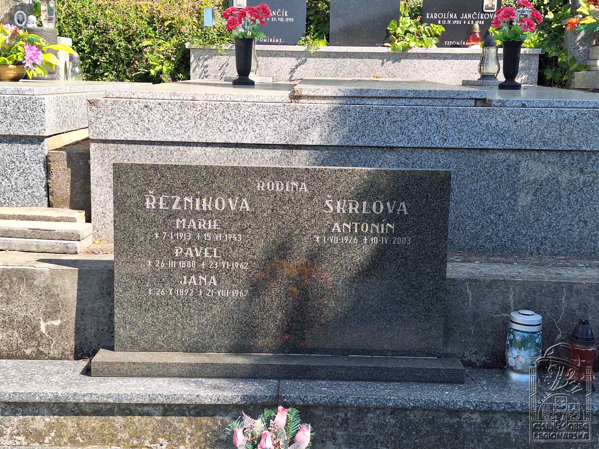 Hrob Pavla Řezníka v Hošťálkové (96035.800)