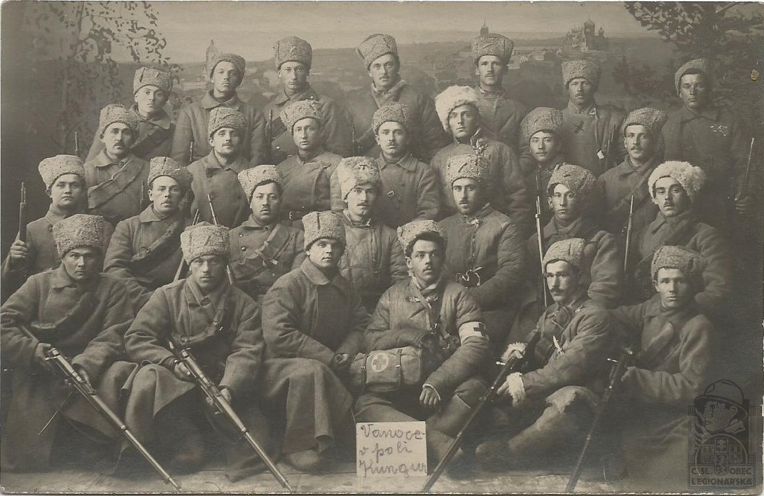 Ruská pěchotní náhrudní sumka k tří čárkové pušce vz. 1900 a zjednodušená náhrudní sumka vz. 1915